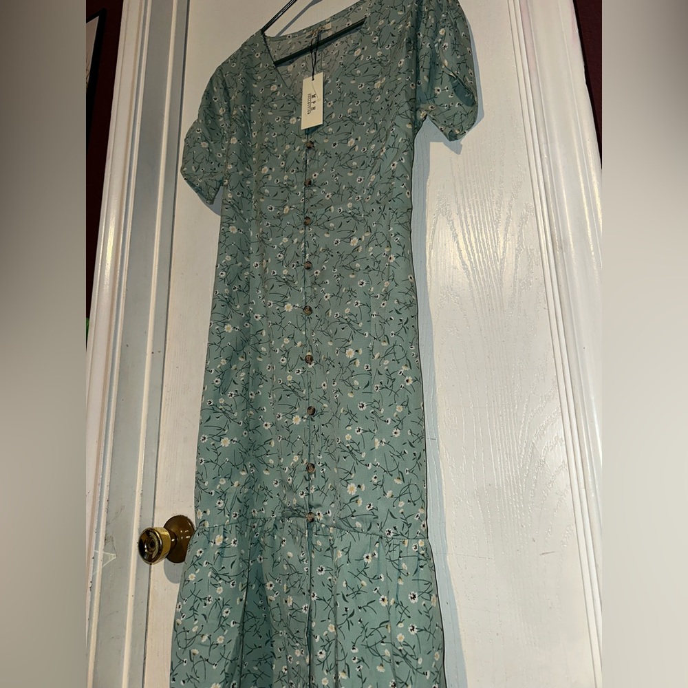 Floral Spring Dress - Picture 3 of 3